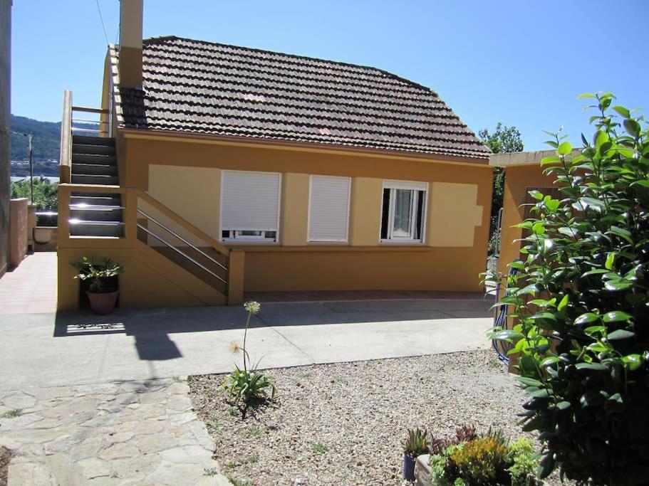 Casita Con Terreno A 10 Minutos Del Centro De Vigo Villa Moaña Exterior foto
